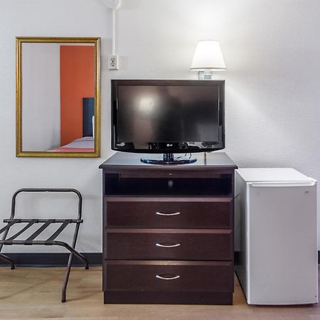 Motel 6-Groton, Ct - Casinos Nearby מראה חיצוני תמונה